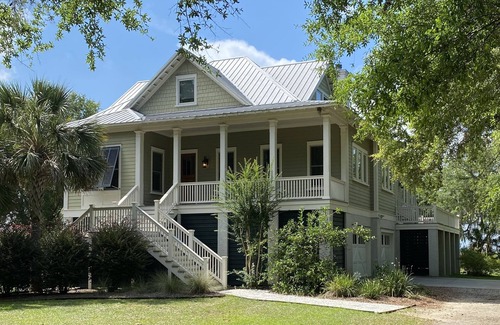 Saint Helena Island Casa | Private Deep Water 6.5 acre Estate With Dock Sleeps 10