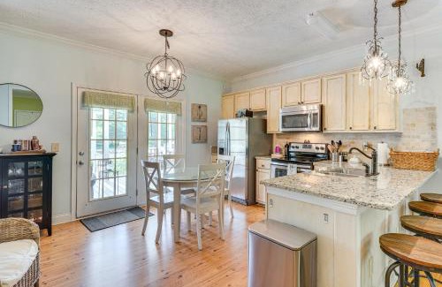 Henrico Casa | Private Dock and Fire Pit Serene Lake Gaston Escape
