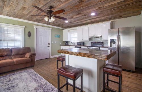 Bayou Gauche Casa | Private Dock Des Allemands Cabin on the Bayou!
