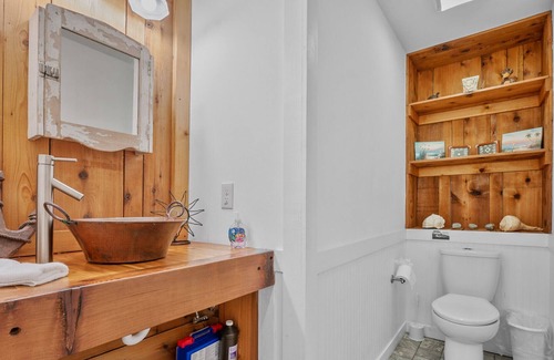 Cumming Casa | Private Dock/Hot Tub, Pet Friendly