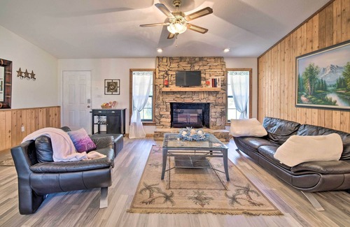 Fellowship Casa | Private Dock: Lake Rousseau Retreat!