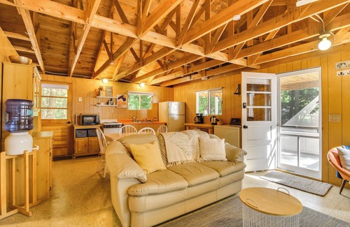 Sidney Cabaña | Private Dock on Messalonskee Lake: Cozy Cottage!
