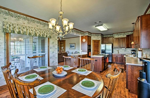 Lake Catherine Casa | ‘Reelin & Dealin 'New Orleans Waterfront Home