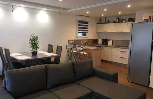 Viry Apartamento | Dominio privado del parque