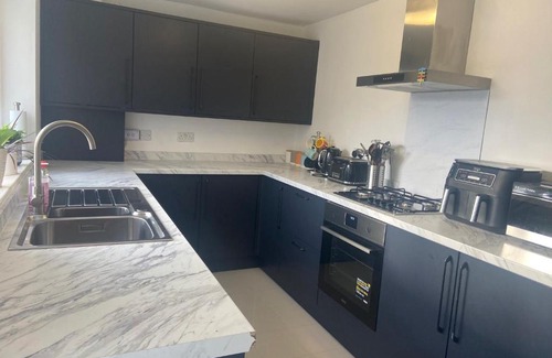 Riverside Casa | Private double room in our Cardiff Home