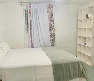 Nuku'alofa Casa | Private Double Room - Tonga Coral Cottage