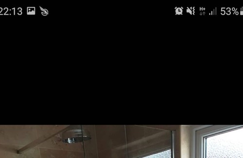 Wallasey Casa | Private Double Room with modern en-suite