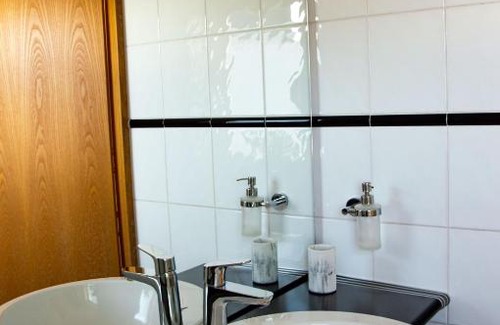 Dornbirn Casa | Private doublebed Room with balcony in shared house