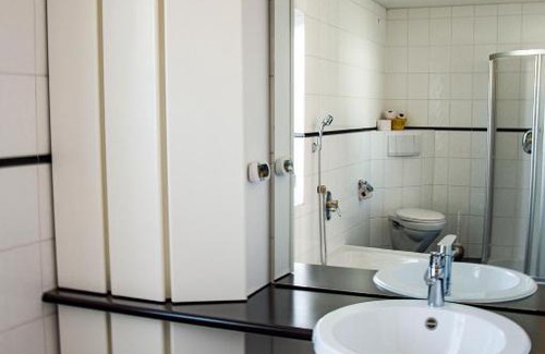 Dornbirn Casa | Private doublebed Room with balcony in shared house