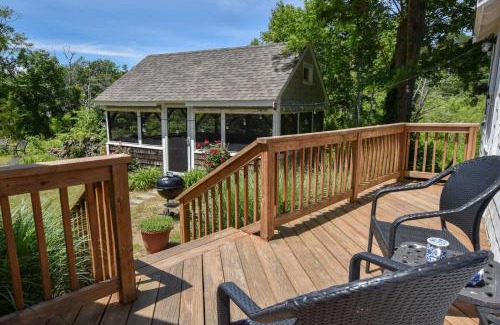 Wellfleet Casa | Private Downtown Wellfleet Location