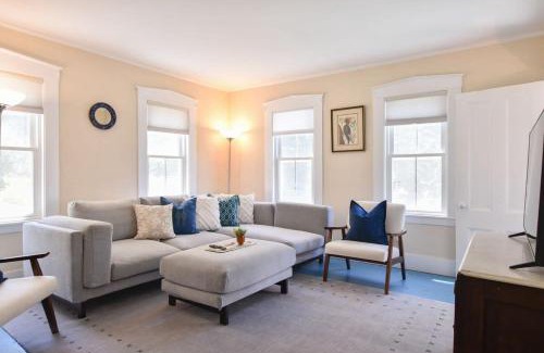 Wellfleet Casa | Private Downtown Wellfleet Location