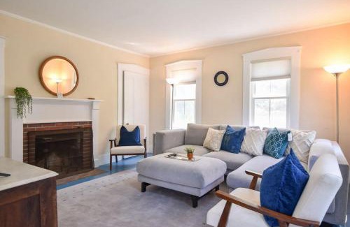 Wellfleet Casa | Private Downtown Wellfleet Location