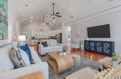 Edisto Island Casa | Private Edisto Beach Retreat - Steps from the Beach - Fun in the Sun!