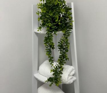 Cradley Otro | Private En-suite