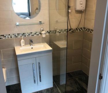 Ruthin Casa | Private en-suite guestroom Ruthin