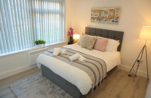 Luton Casa | Private Ensuite 4 min drive to Luton Airport