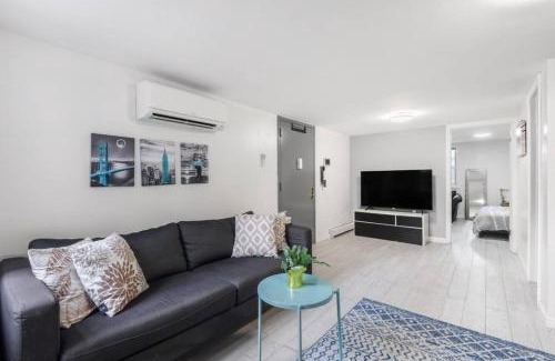 Williamsburg Apartamento | Private Entrance, 2BR 2BA in Vibrant Neighborhood!
