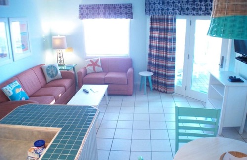 New Smyrna Beach Complejo | Ocean Sands Beach Club - Entrada privada frente a la playa - remodelada en 2018