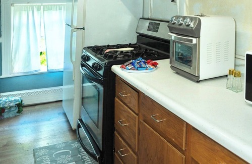Fall River Apartamento | Private Fall River Getaway Near Historic Downtown!