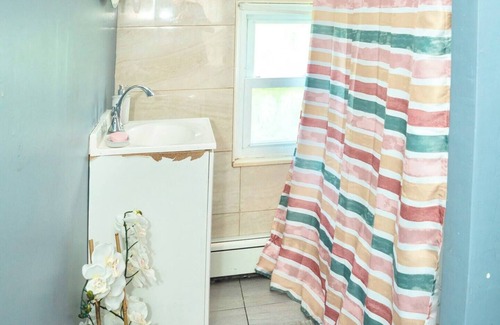 Fall River Apartamento | Private Fall River Getaway Near Historic Downtown!