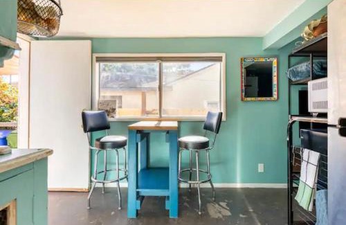 Sunset Park Apartamento | Private fenced 1BR w/yd. Pets ok. Santa Monica Venice