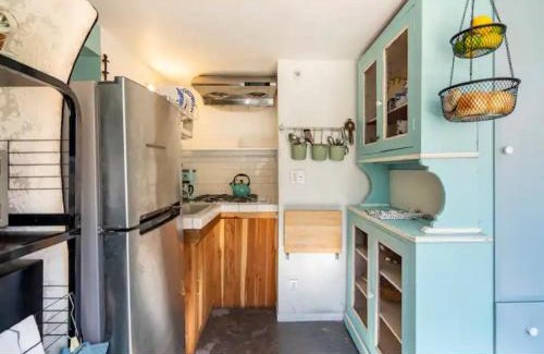 Sunset Park Apartamento | Private fenced 1BR w/yd. Pets ok. Santa Monica Venice