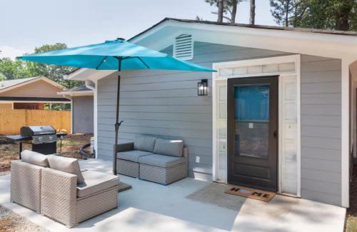 Marietta Casa | Private Fenced Yard Near Truist Park and ATL
