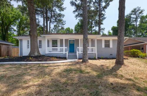 Marietta Casa | Private Fenced Yard Near Truist Park and ATL