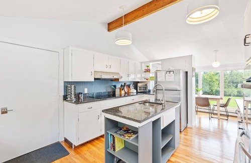 Dublin Casa | Private Field House - Spacious 4 Bedroom Home