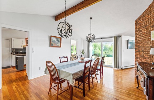 Dublin Casa | Private Field House - Spacious 4 Bedroom Home