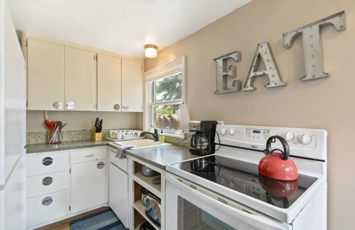 Manito Apartamento | Piso privado en planta alta de 2 dormitorios en 13th & Grand