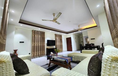 Chittagong Apartamento | Private Furnished Penthouse Apartment With Rooftop Garden In Chittagong