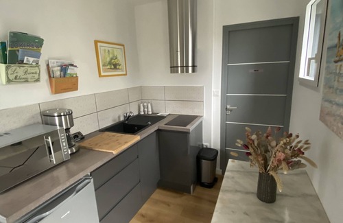 Locquirec Apartamento | Private garden apartment in new house