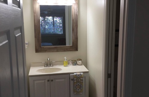 Tallahassee Casa | Private Garden Guest House con entrada independiente cerca de FSU, el centro y TMH