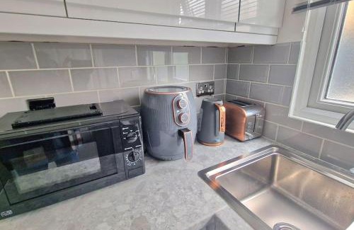 West Thurrock Apartamento | Private Garden Studio near London free Freeparking