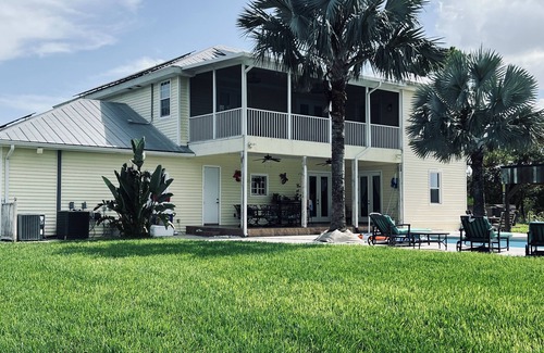 Lehigh Acres Casa | Private & Gated 4-bedroom house with 10.6 Acres, Game Rooms, Pool, Hot Tub, Bar