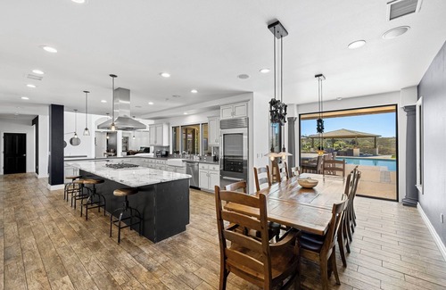 Lake Hodges Casa | Private Gated 6-BDR Luxury Estate - Gym, Sauna, Cold Plunge, Pool. Lake View!