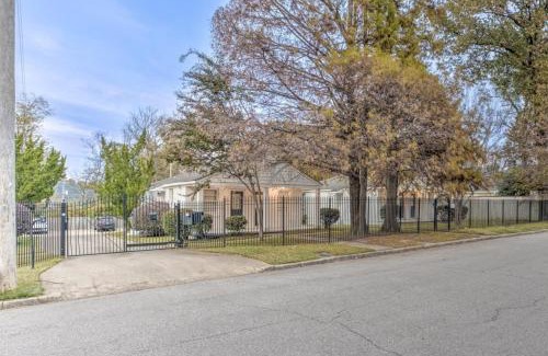 Midtown Apartamento | Private Gated Cottage Walk to Overton Square