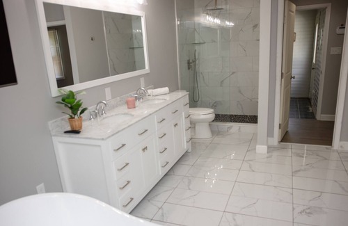 Bethlehem Casa | Private, gated country home with outdoor pavilion & EV charger - dog-friendly