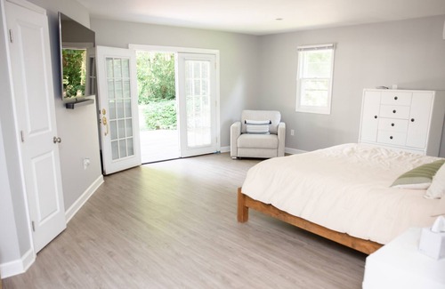 Bethlehem Casa | Private, gated country home with outdoor pavilion & EV charger - dog-friendly