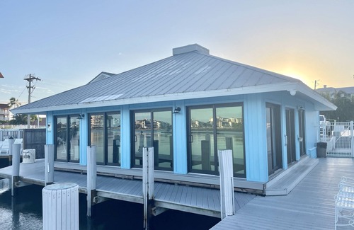 Marco Island Cabaña | Private Gazebo House on Collier Creek