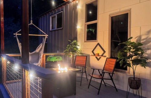 Stanwood Cabina | Private Get Away TINY HOUSE with SAUNA