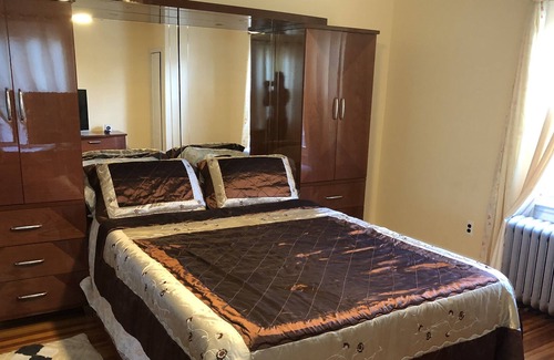 North Side Casa | Private getaway for the Professionals