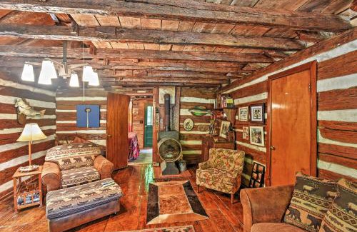 Advance Casa | Private Getaway on 270 Acres with Lake Swim and Canoe