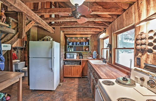 Advance Cabina | 1BR + Loft Marble Hill Cabin en 270 acres privados