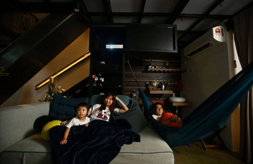 Bayan Lepas Apartamento | Private Getaway (Private Cinema, Swing & more!)