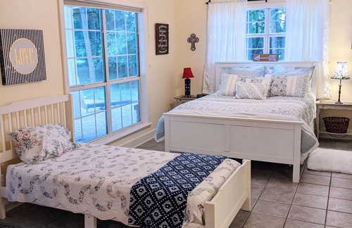Prairie Grove Otro | Private Guest House 20 Minutes from U of A