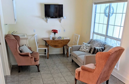 Prairie Grove Otro | Private Guest House 20 Minutes from U of A