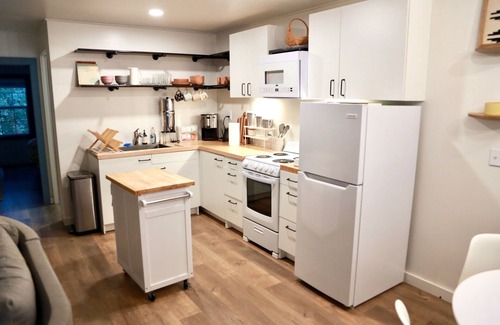 Columbus Casa | Private Guest House in the Woods situated on 27 acres.