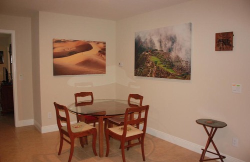 Oakes Estates Casa | Private Guest House on Acreage